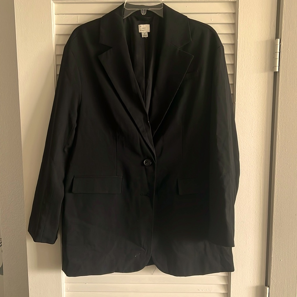 Black oversized blazer